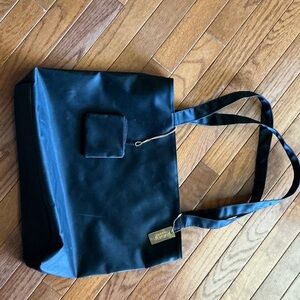 Black Women’s Tote Bag - Branded Gold Tag